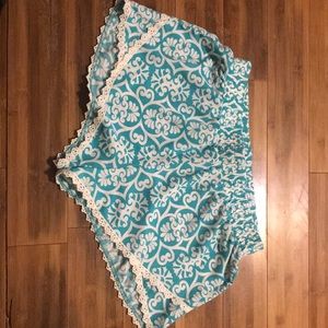 Shorts cover stitched size